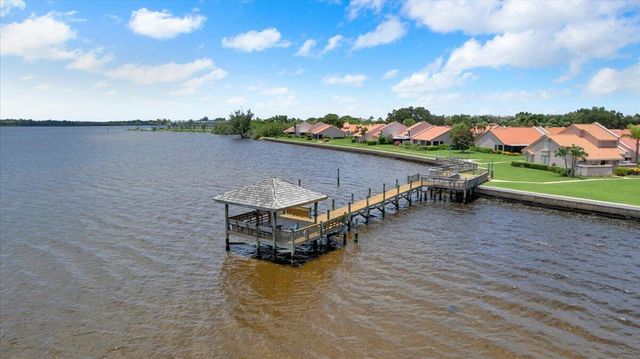 3303 SE Sandpiper Circle, Port St. Lucie, FL 34952