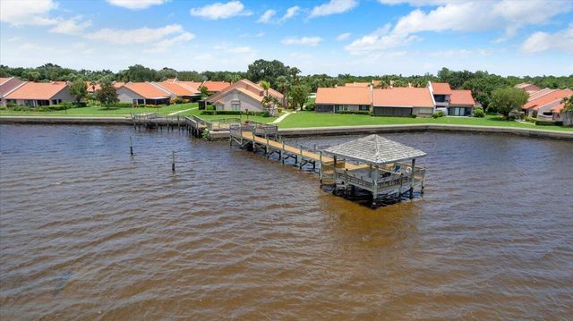 3303 SE Sandpiper Circle, Port St. Lucie, FL 34952