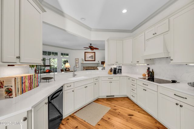 8 Heron Point, Okatie, SC 29909