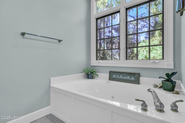 8 Heron Point, Okatie, SC 29909