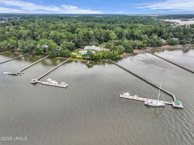 8 Heron Point, Okatie, SC 29909