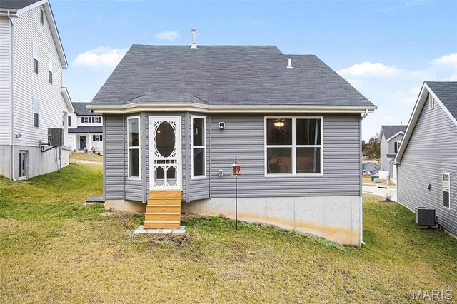 894 Black Bear Drive, House Springs, MO 63051