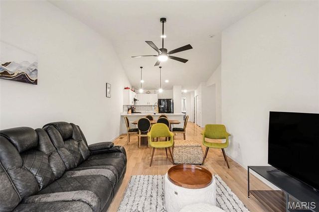 894 Black Bear Drive, House Springs, MO 63051