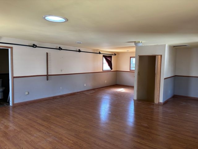 1613 W 1st Street, Dixon, IL 61021