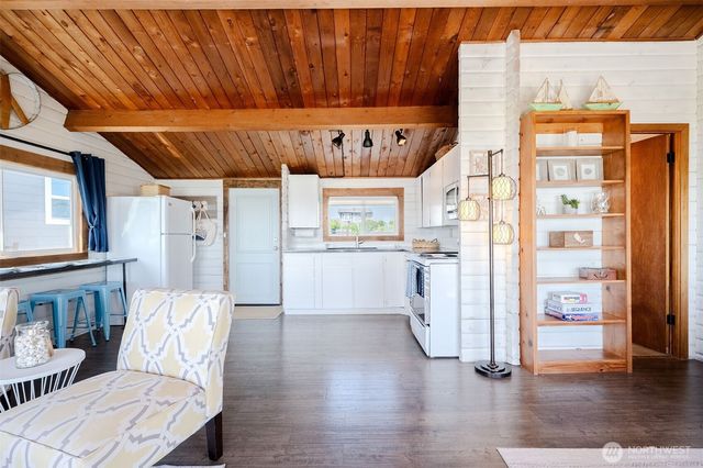4182 Saltspring Drive, Ferndale, WA 98248