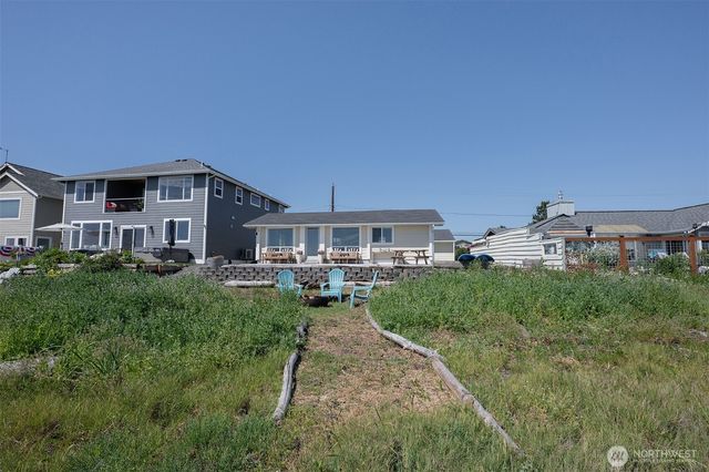 4182 Saltspring Drive, Ferndale, WA 98248