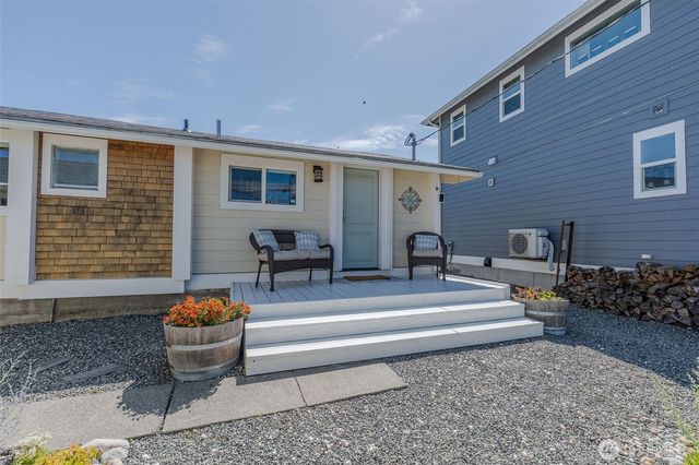4182 Saltspring Drive, Ferndale, WA 98248