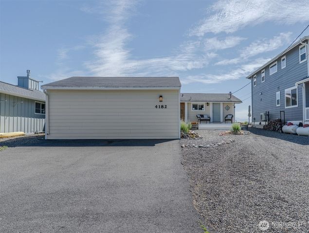 4182 Saltspring Drive, Ferndale, WA 98248