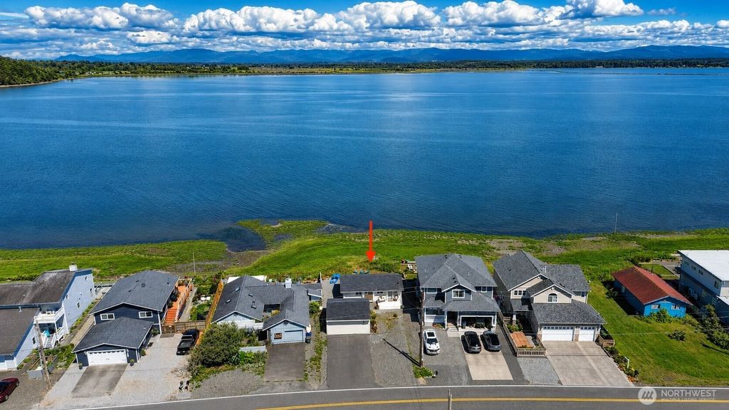 4182 Saltspring Drive, Ferndale, WA 98248