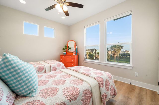 4018 Shallow Reef, Galveston, TX 77554