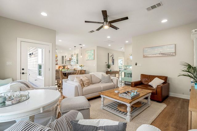 4018 Shallow Reef, Galveston, TX 77554