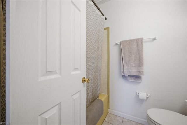 969 Earl Of Essex ARCH, Virginia Beach, VA 23454