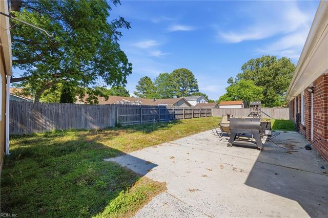 969 Earl Of Essex ARCH, Virginia Beach, VA 23454