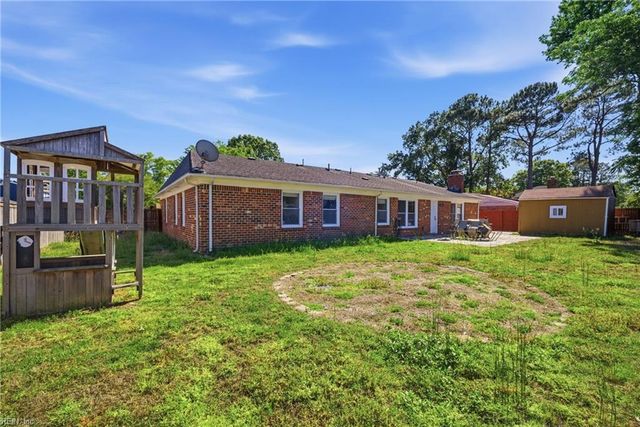 969 Earl Of Essex ARCH, Virginia Beach, VA 23454