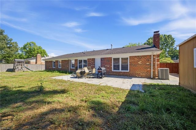 969 Earl Of Essex ARCH, Virginia Beach, VA 23454