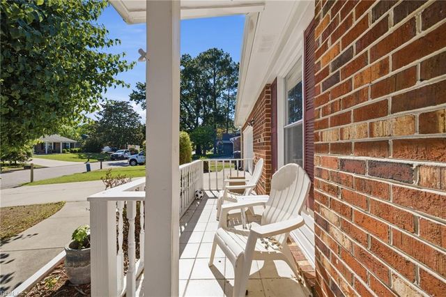 969 Earl Of Essex ARCH, Virginia Beach, VA 23454