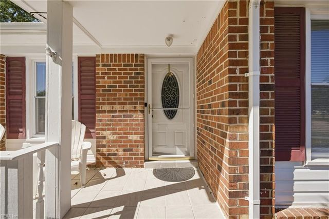 969 Earl Of Essex ARCH, Virginia Beach, VA 23454