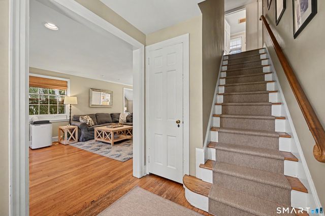 31 Smedley Road, Fairfield, CT 06824
