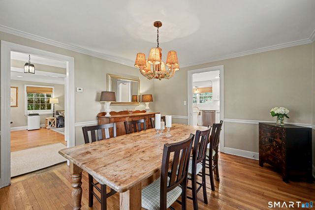 31 Smedley Road, Fairfield, CT 06824