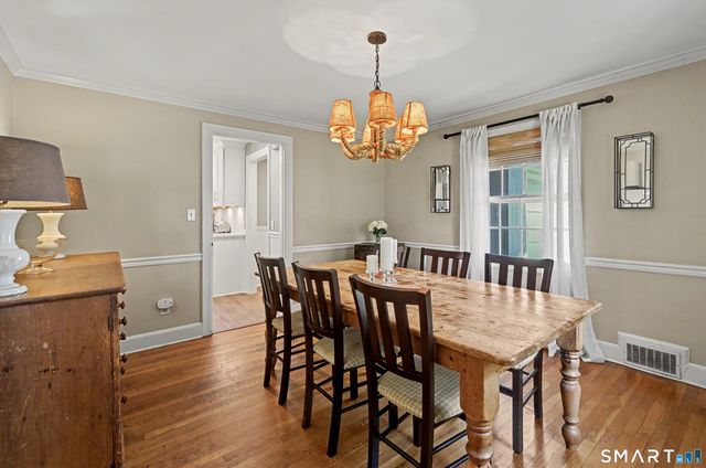 31 Smedley Road, Fairfield, CT 06824