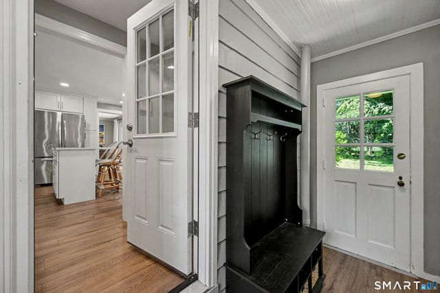 31 Smedley Road, Fairfield, CT 06824