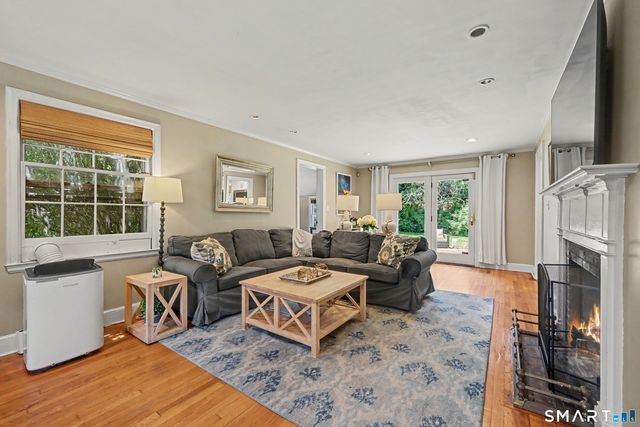 31 Smedley Road, Fairfield, CT 06824