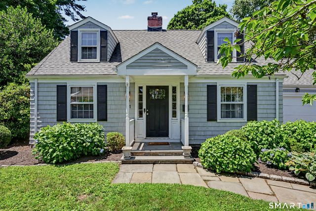 31 Smedley Road, Fairfield, CT 06824