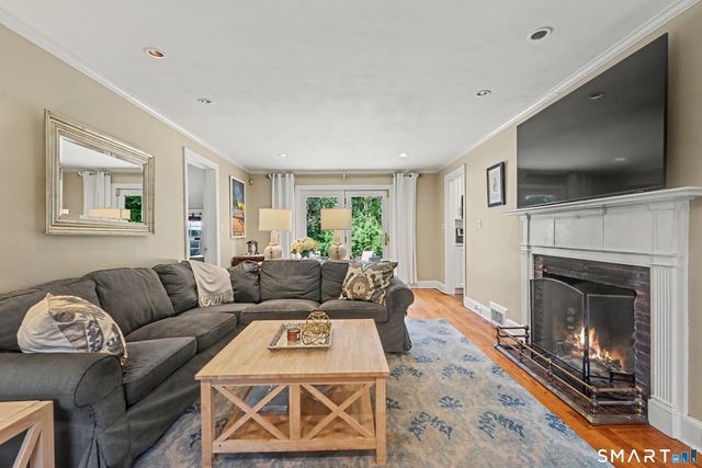 31 Smedley Road, Fairfield, CT 06824