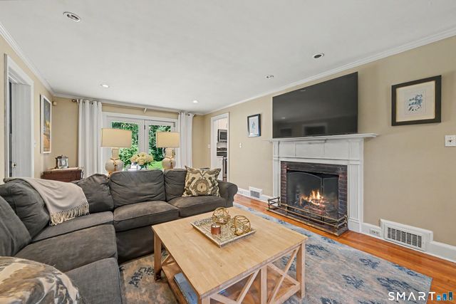 31 Smedley Road, Fairfield, CT 06824