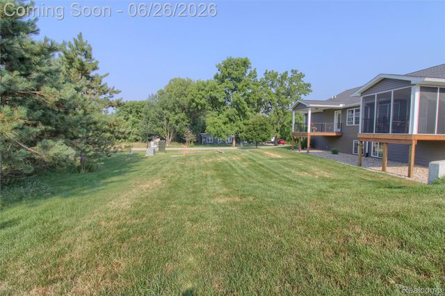 792 Meadows Court, Grass Lake Village, MI 49240