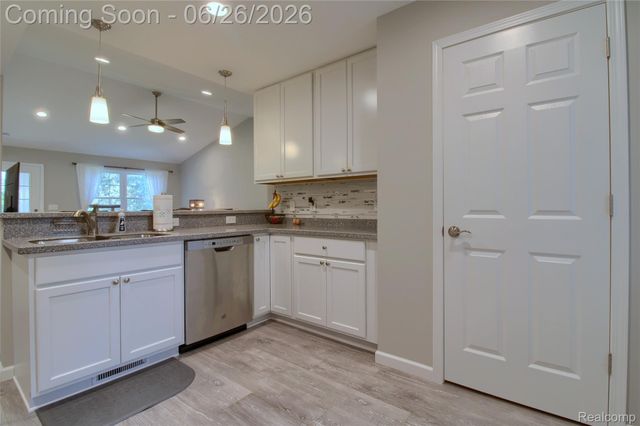 792 Meadows Court, Grass Lake Village, MI 49240