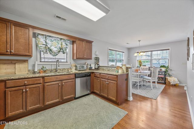 103 Wolf Creek Way, Oak Ridge, TN 37830