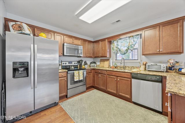 103 Wolf Creek Way, Oak Ridge, TN 37830