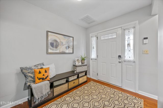 103 Wolf Creek Way, Oak Ridge, TN 37830