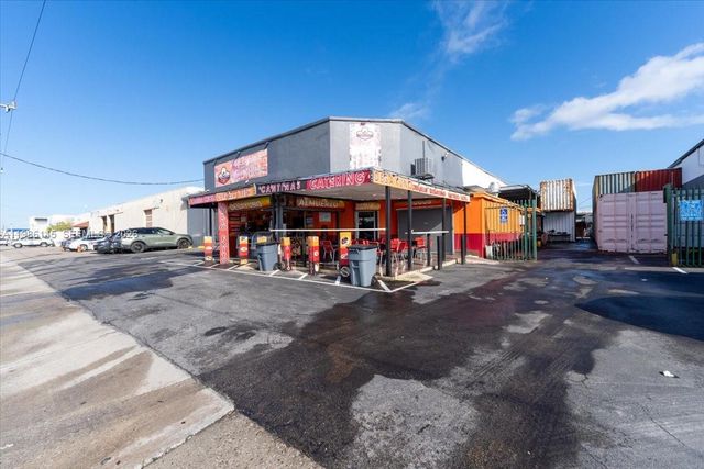 3595 NW 54th St, Hialeah, FL 33142