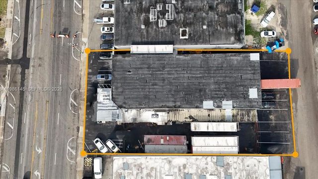 3595 NW 54th St, Hialeah, FL 33142