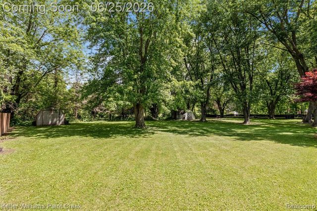 6459 E Potter Road, Davison, MI 48423