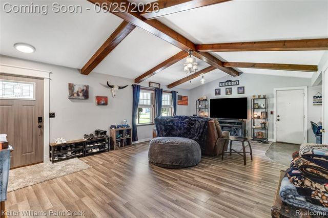 6459 E Potter Road, Davison, MI 48423