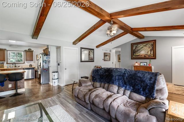 6459 E Potter Road, Davison, MI 48423