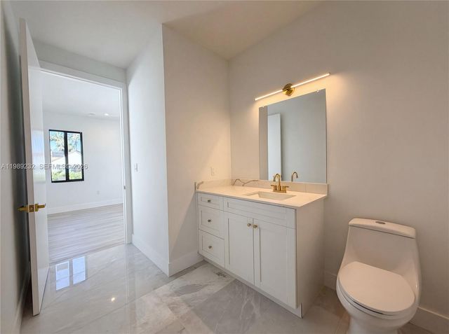 11836 SW 272nd Ter, Homestead, FL 33032