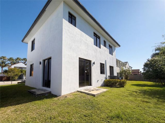 11836 SW 272nd Ter, Homestead, FL 33032