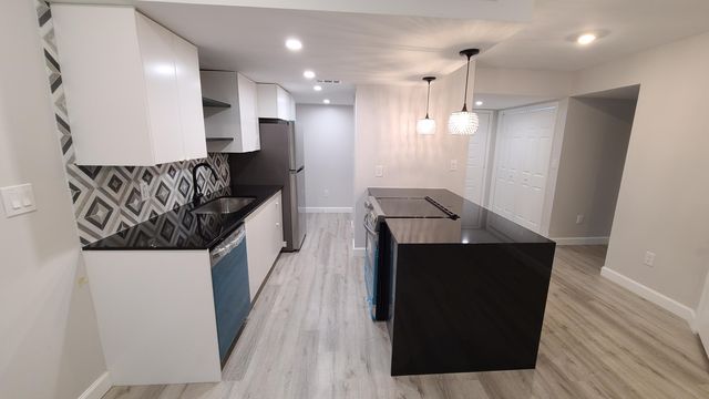 4501 W Mcnab Road 11, Pompano Beach, FL 33069