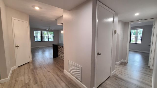 4501 W Mcnab Road 11, Pompano Beach, FL 33069