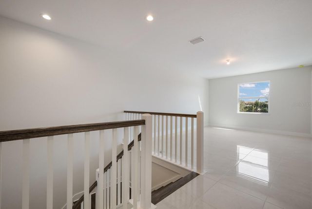 6009 WHITE MANGROVE LANE, Bradenton, FL 34210