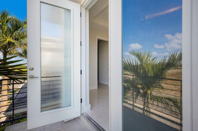 6009 WHITE MANGROVE LANE, Bradenton, FL 34210