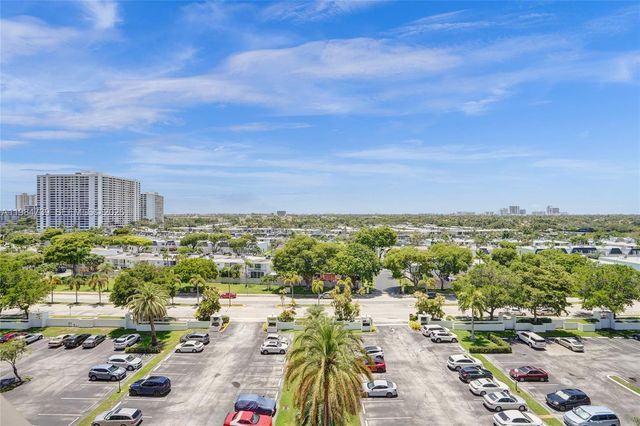 800 Parkview Dr 911, Hallandale Beach, FL 33009