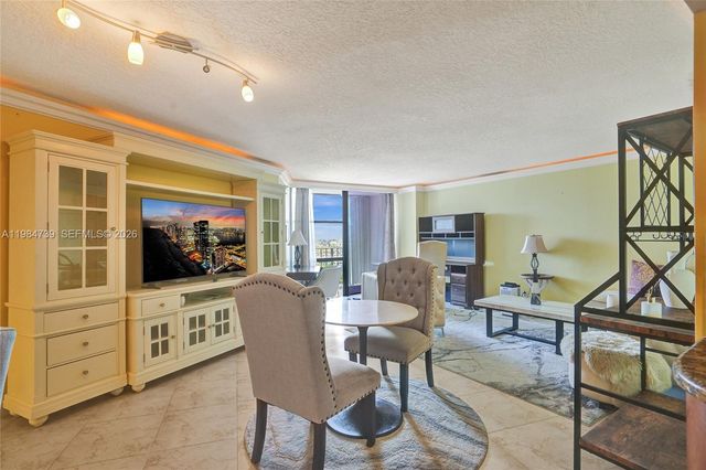 800 Parkview Dr 911, Hallandale Beach, FL 33009