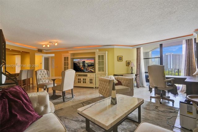 800 Parkview Dr 911, Hallandale Beach, FL 33009