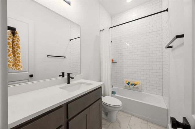 212 Texas Bluebonnet TRL, Georgetown, TX 78628