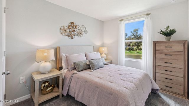 556 Pinot Drive, Holly Hill, FL 32117